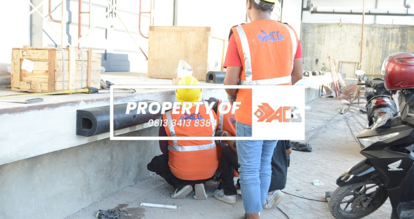 Bumper Loading Dock Truk Kontainer